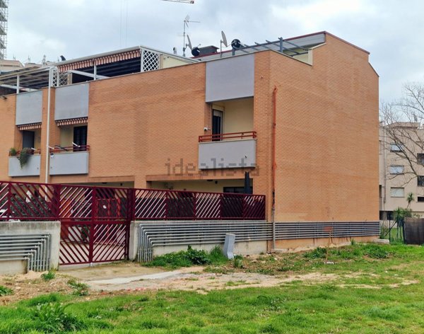 casa indipendente in vendita a Latina