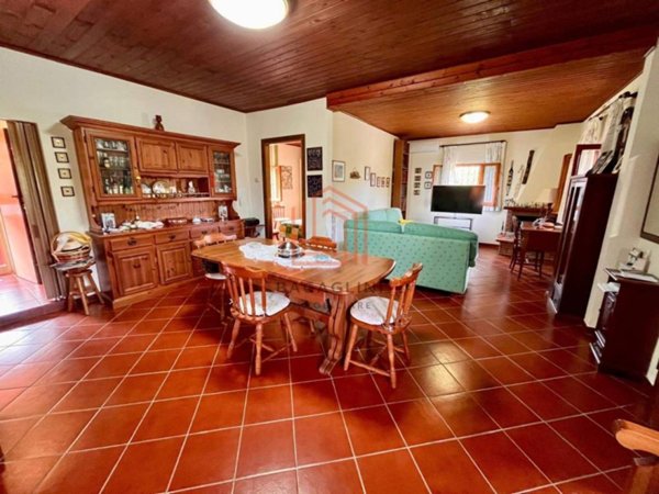 casa indipendente in vendita a Latina in zona Centro Città