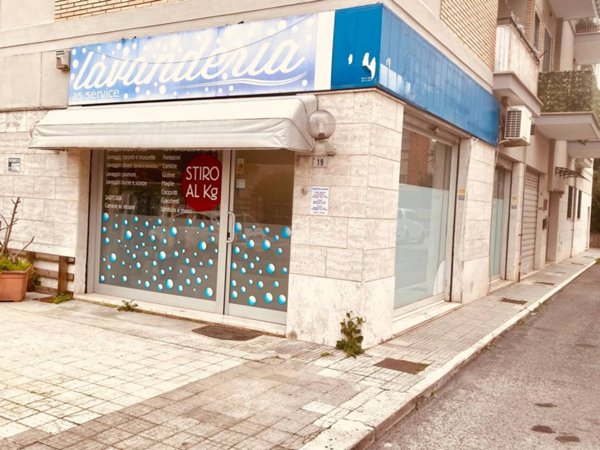 negozio in vendita a Latina