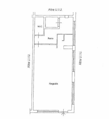 negozio in vendita a Latina