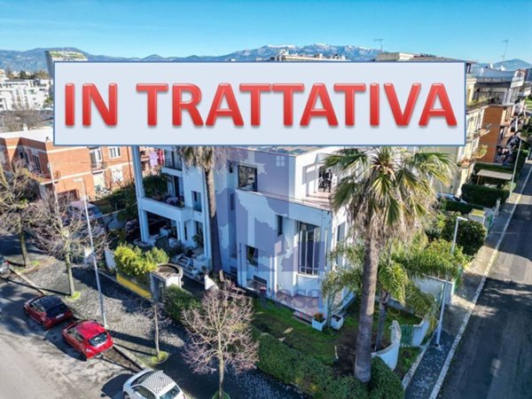 casa indipendente in vendita a Latina in zona Centro Città