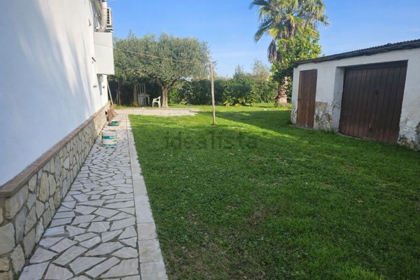 casa indipendente in vendita a Latina