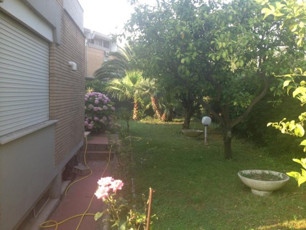 casa indipendente in vendita a Latina in zona Latina Scalo