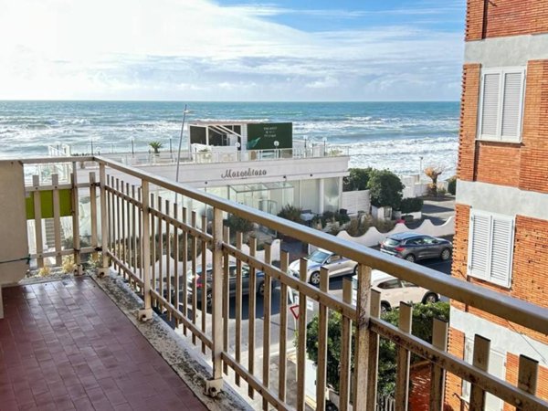 appartamento in vendita a Latina in zona Foce Verde