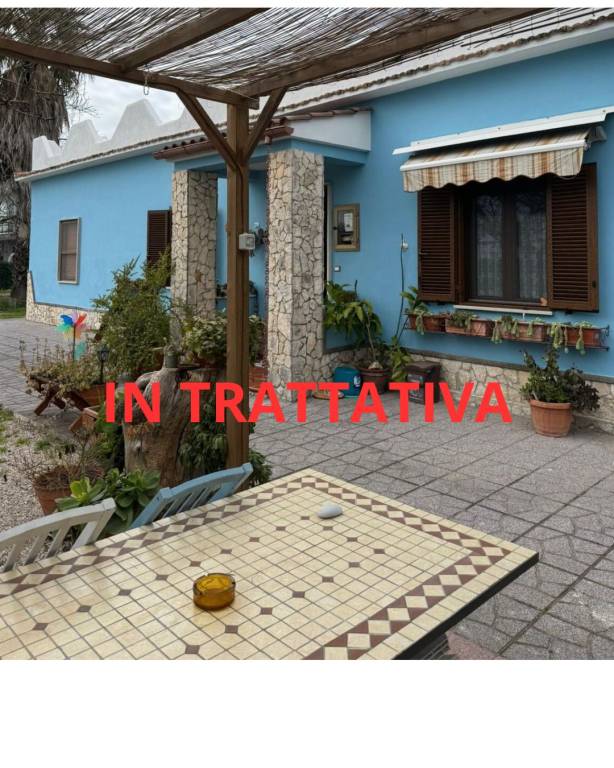 casa indipendente in vendita a Latina in zona Borgo San Michele