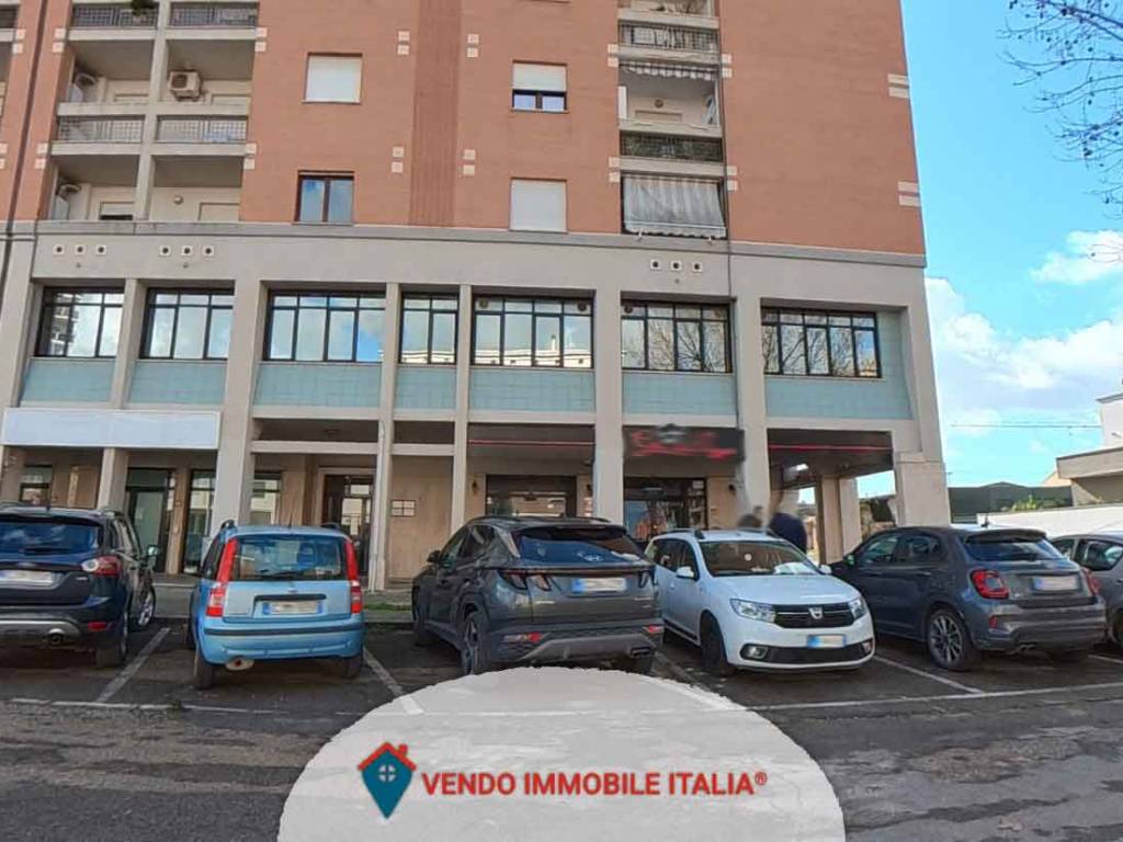 ufficio in vendita a Latina in zona Centro Città
