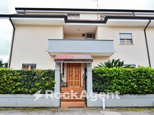 casa indipendente in vendita a Latina in zona Centro Città