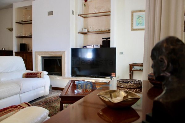 casa indipendente in vendita a Latina