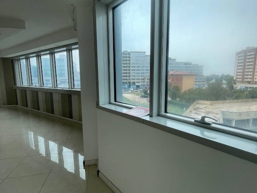 ufficio in vendita a Latina in zona Centro Città