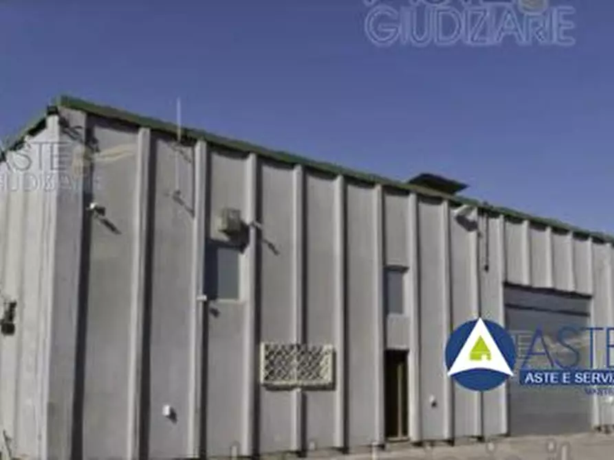 capannone in vendita a Latina in zona Centro Città