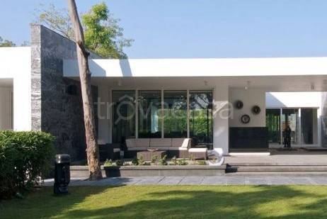 casa indipendente in vendita a Latina in zona Borgo Piave