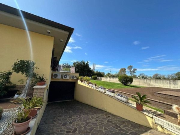 casa indipendente in vendita a Latina in zona Borgo Grappa