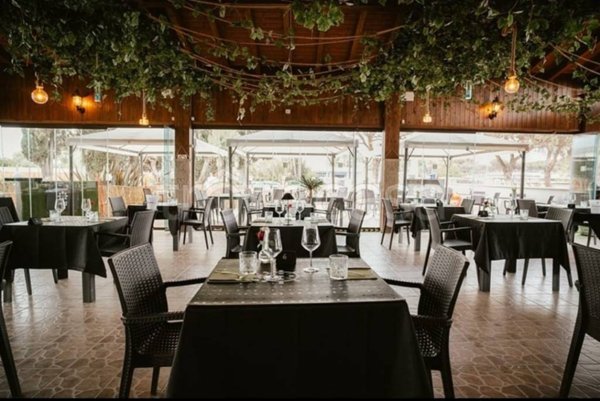 negozio in vendita a Latina