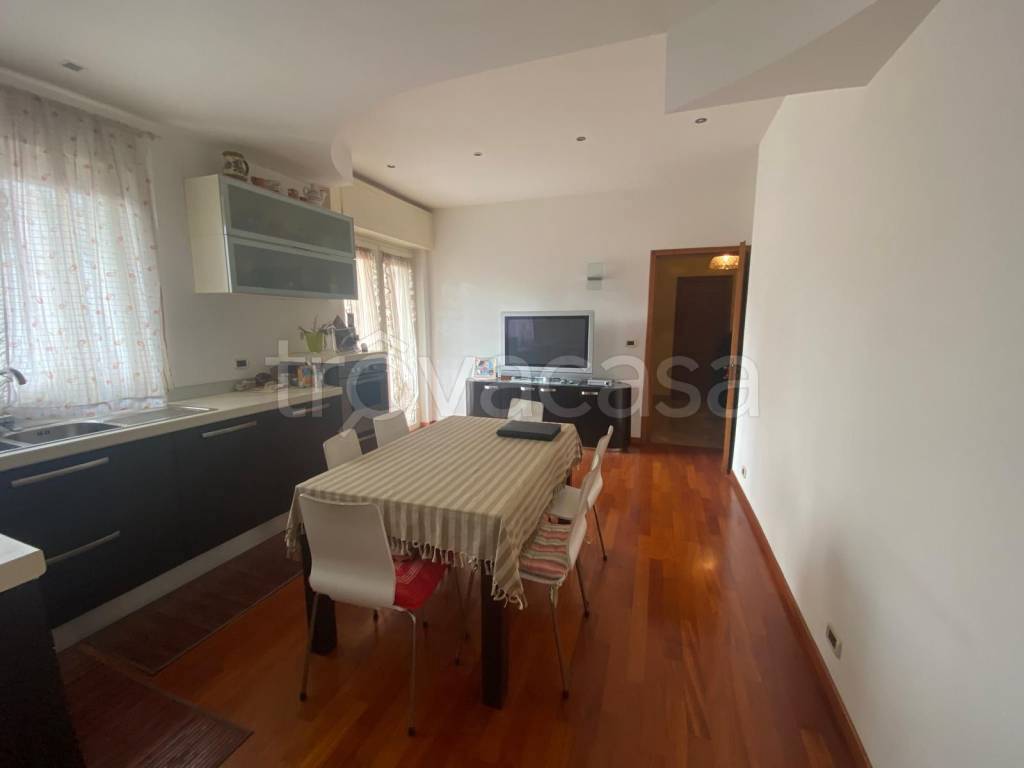 appartamento in vendita a Latina in zona Centro Città