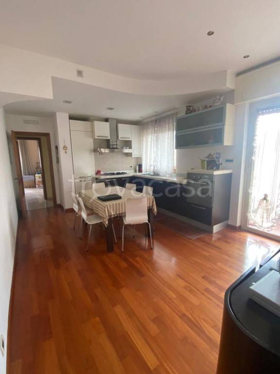 appartamento in vendita a Latina in zona Centro Città