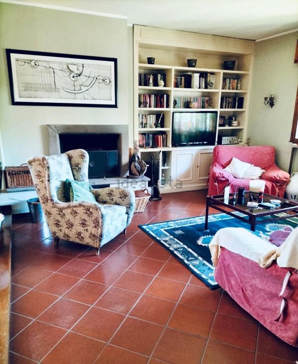 casa indipendente in vendita a Latina