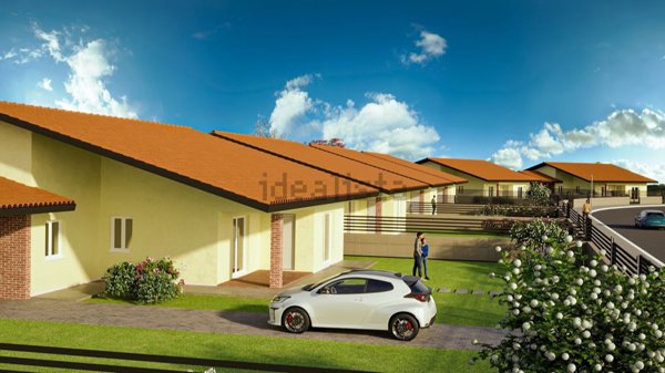 pentavano in vendita a Latina in zona Centro Città