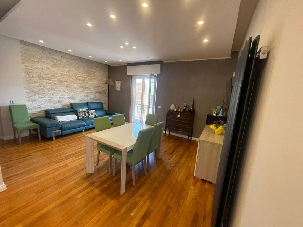 appartamento in vendita a Latina in zona Centro Città