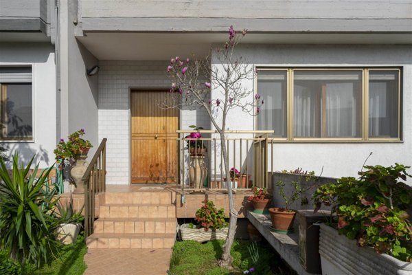 casa indipendente in vendita a Latina