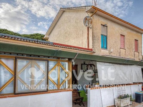 casa indipendente in vendita a Latina in zona Borgo Carso