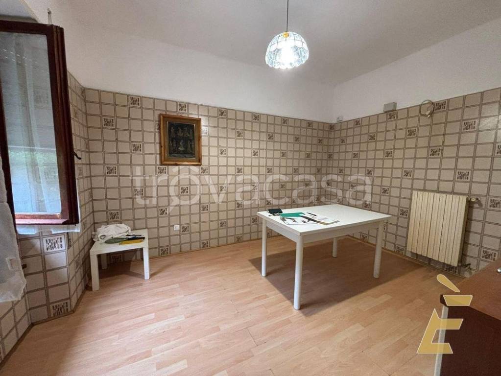 casa indipendente in vendita a Latina