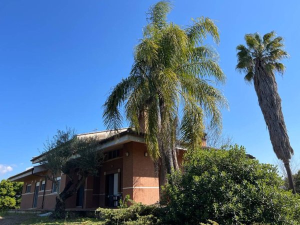 casa indipendente in vendita a Latina in zona Borgo Carso