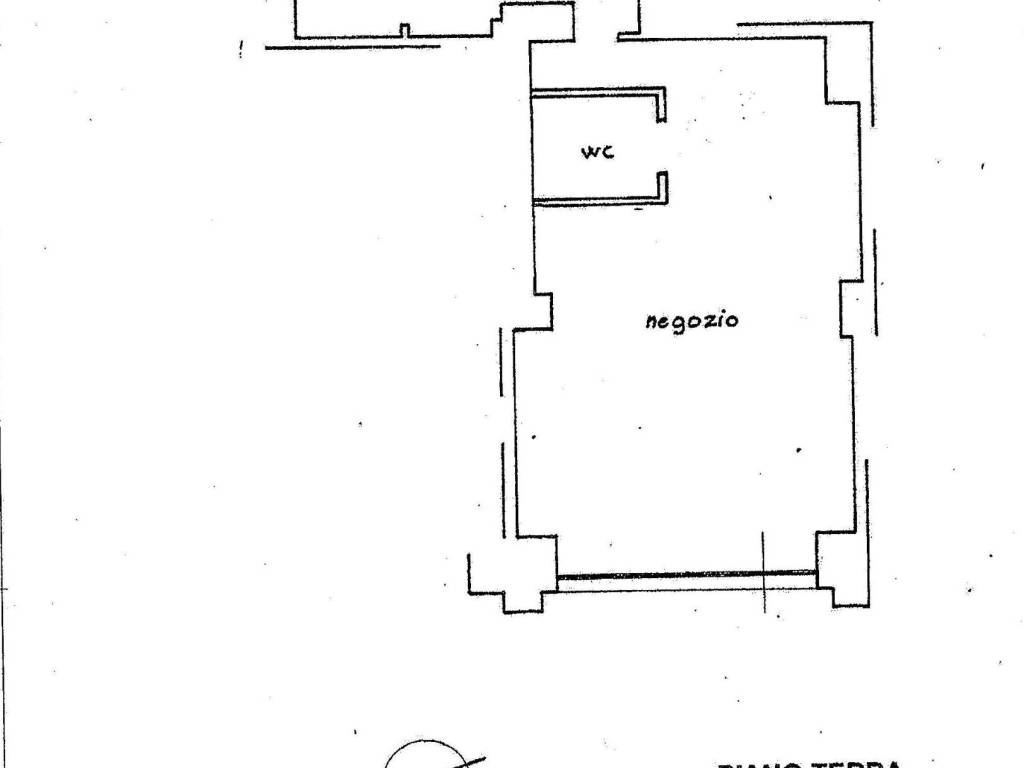 negozio in vendita a Latina in zona Centro Città