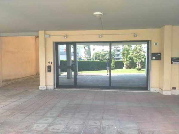 negozio in vendita a Latina in zona Borgo San Michele