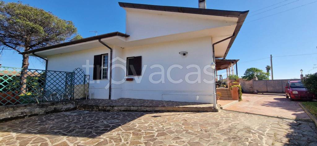 casa indipendente in vendita a Latina in zona Borgo Piave