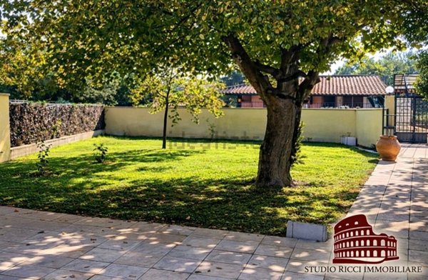 casa indipendente in vendita a Latina in zona Borgo Sabotino