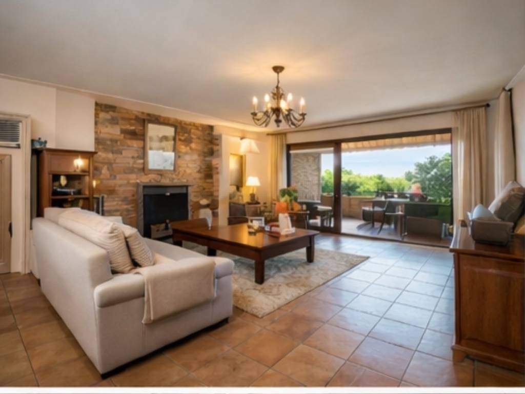 casa indipendente in vendita a Latina in zona Centro Città