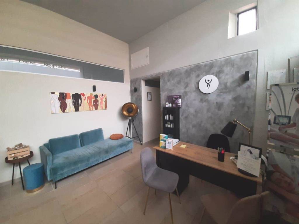 negozio in vendita a Latina