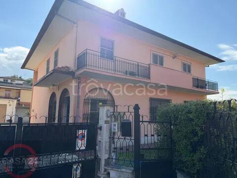 casa indipendente in vendita a Latina in zona Latina Scalo