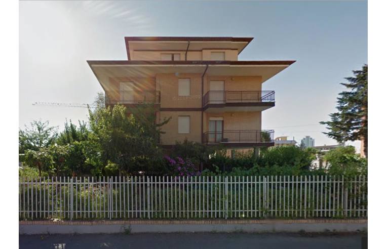 casa indipendente in vendita a Latina in zona Centro Città