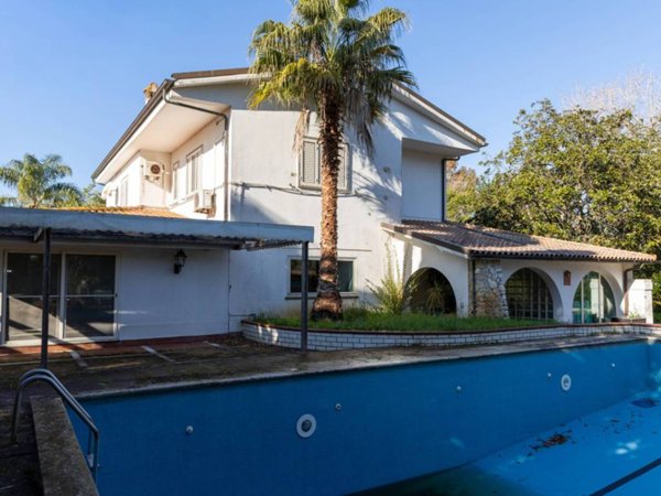 casa indipendente in vendita a Latina in zona Borgo Sabotino