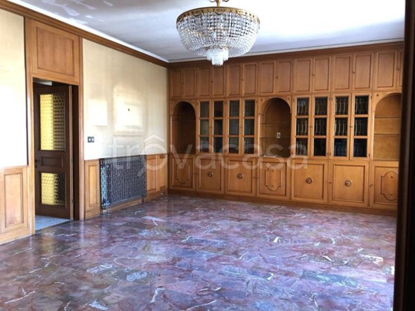 appartamento in vendita a Latina in zona Centro Città