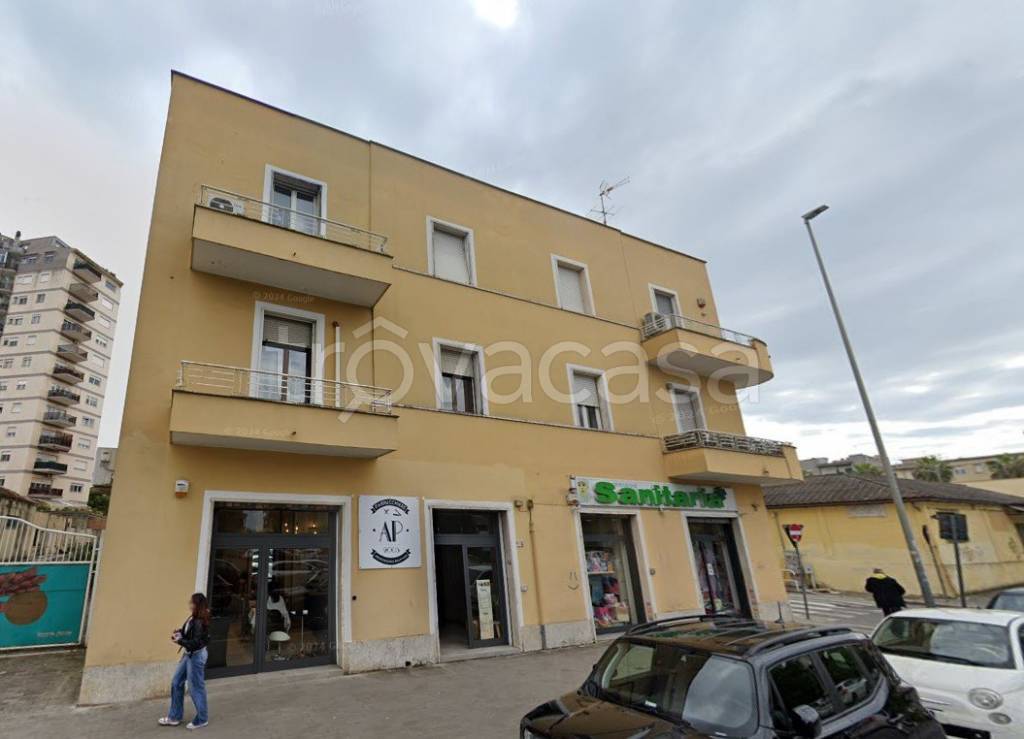 negozio in vendita a Latina