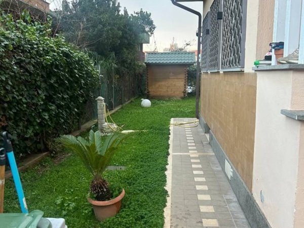 casa indipendente in vendita a Latina