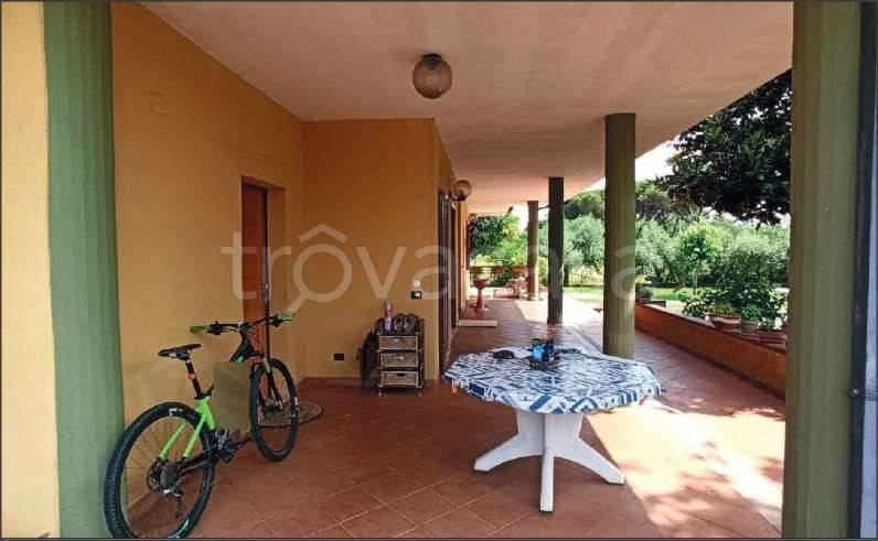 casa indipendente in vendita a Latina