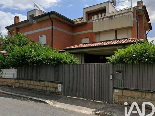 casa indipendente in vendita a Latina in zona Centro Città