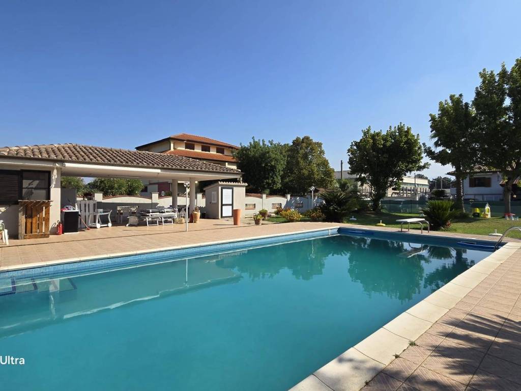 casa indipendente in vendita a Latina in zona Borgo Podgora