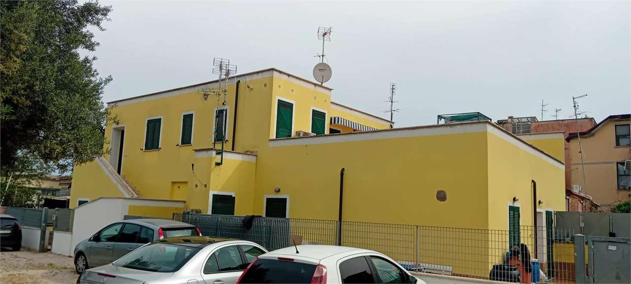 pentavano in vendita a Latina