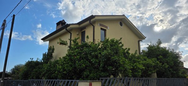 casa indipendente in vendita a Latina
