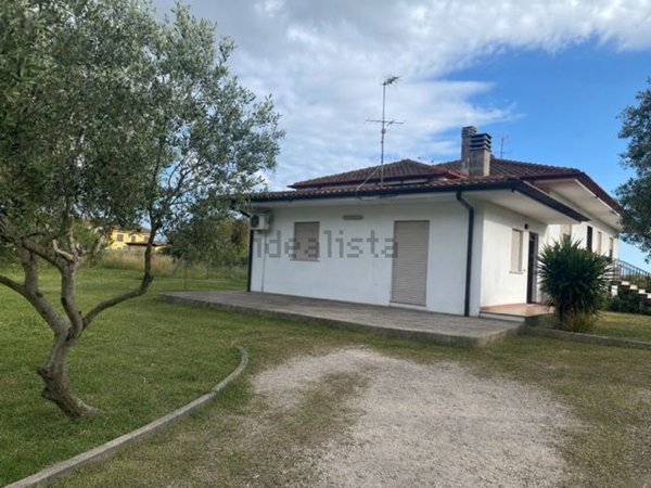 casa indipendente in vendita a Latina in zona Borgo Piave