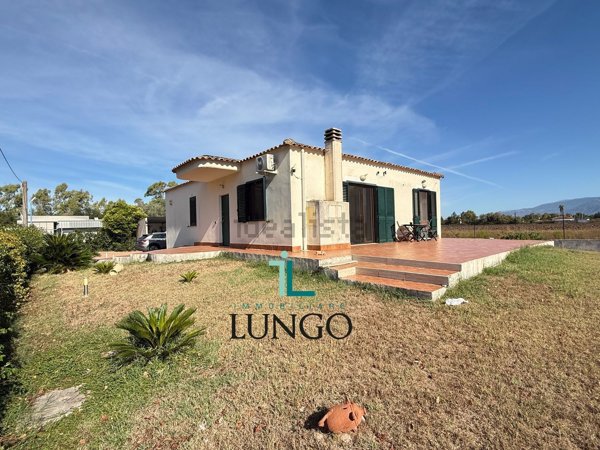 casa indipendente in vendita a Latina