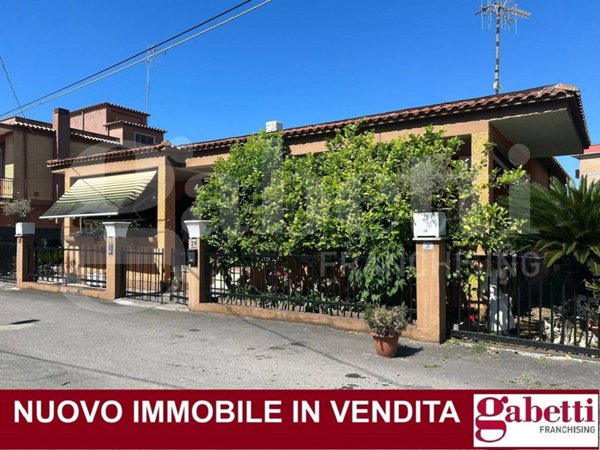 casa indipendente in vendita a Latina in zona Latina Scalo