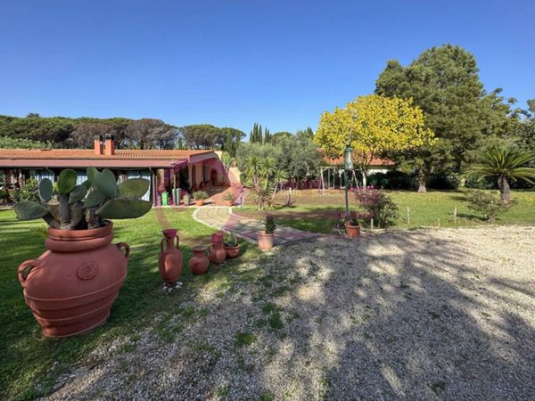 casa indipendente in vendita a Latina in zona Borgo Isonzo