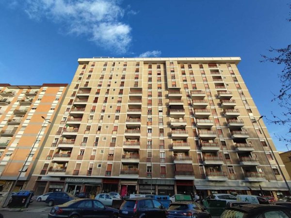 negozio in vendita a Latina in zona Centro Città