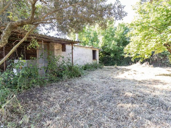 casa indipendente in vendita a Latina