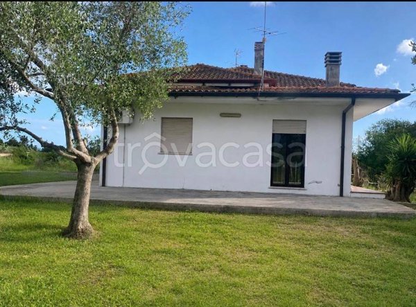 casa indipendente in vendita a Latina in zona Borgo Piave
